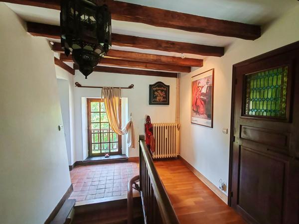 MAISON DE 200M2 ,6 pièces, sur un terrain de 4300M2