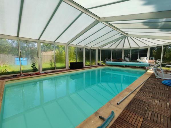 MAISON DE 200M2 ,6 pièces, sur un terrain de 4300M2