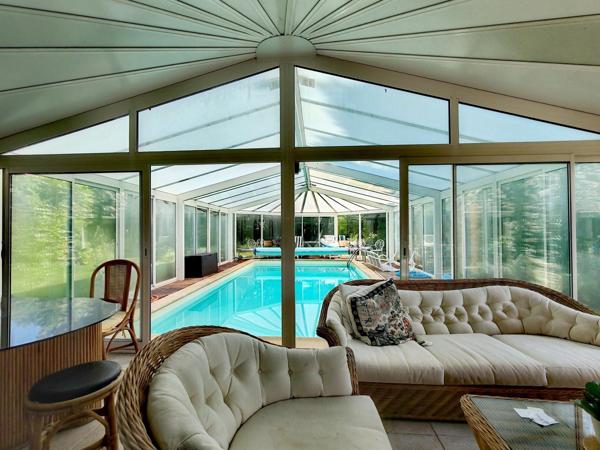 MAISON DE 200M2 ,6 pièces, sur un terrain de 4300M2