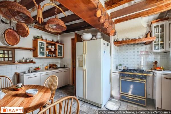 MAISON DE 200M2 ,6 pièces, sur un terrain de 4300M2
