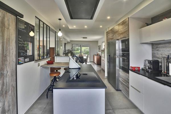 Sainte-Euphémie (01600) Maison sur 1200m2 avec vue imprenable 4 chambres