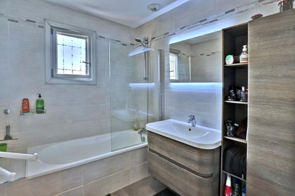 Sainte-Euphémie (01600) Maison sur 1200m2 avec vue imprenable 4 chambres