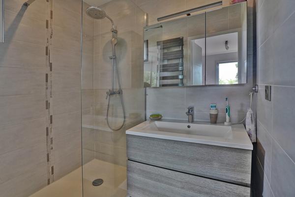 Sainte-Euphémie (01600) Maison sur 1200m2 avec vue imprenable 4 chambres