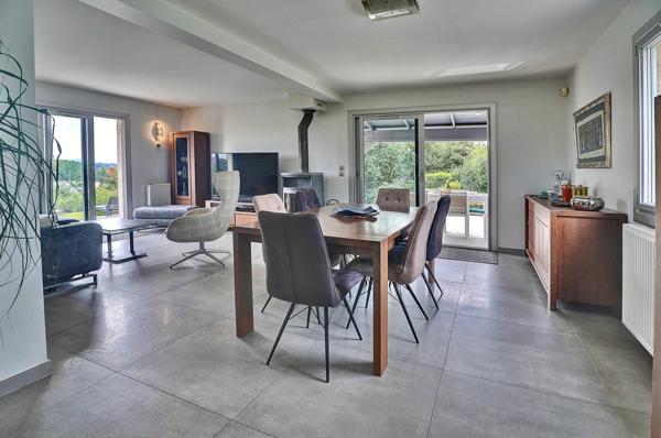 Sainte-Euphémie (01600) Maison sur 1200m2 avec vue imprenable 4 chambres