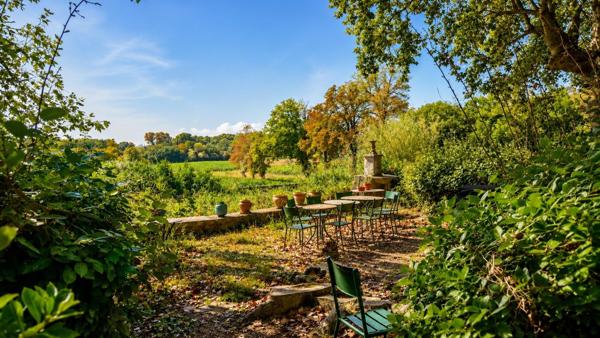Bien atypique de caractère – Beaux volumes et environnement campagne