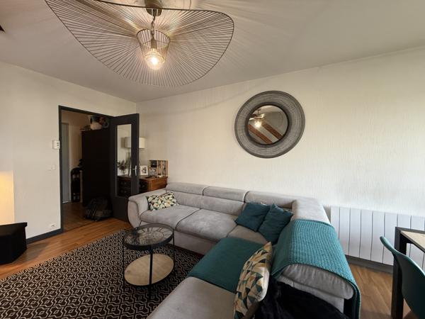 Tarbes (65000) T3 entièrement rénové avec garage