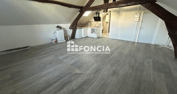 Location Studio 28.26 m² - Evry 91000