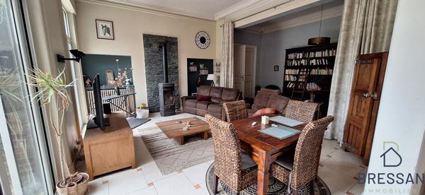 Maison 10 pièce(s) 8 chambre(s) 431 m²