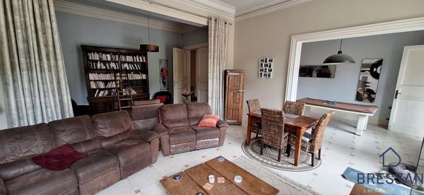 Maison 10 pièce(s) 8 chambre(s) 431 m²
