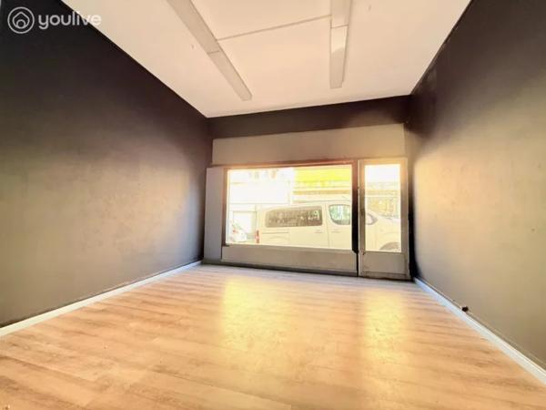 Local commercial centre-ville – 29 m² + sous-sol 27 m2 – Saint-Valery-en-Caux
