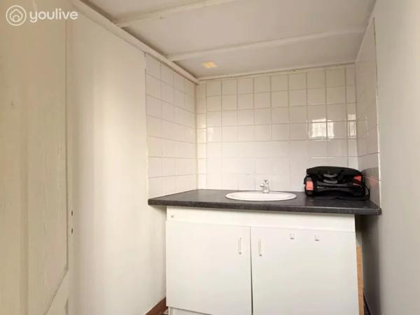 Local commercial centre-ville – 29 m² + sous-sol 27 m2 – Saint-Valery-en-Caux