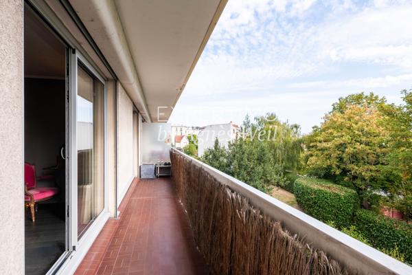 SURESNES - PLATEAU OUEST - APPARTEMENT FAMILIAL CHALEUREUX 4/5 PIÈCES - 3 CHAMBRES