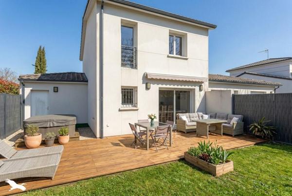Maison à vendre |  Saint-Jean-d'Illac |  4 pièces | 90 m²