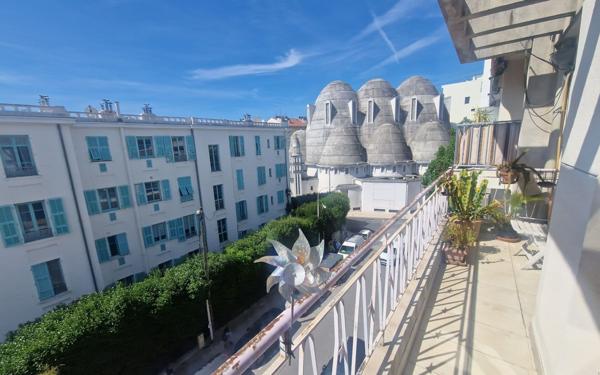 Appartement à vendre    3 pièces • 97,68 m2 Nice