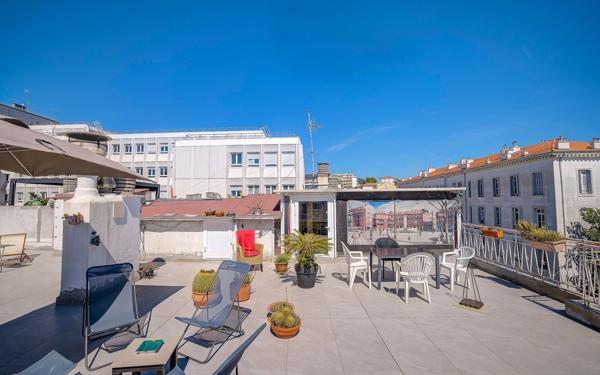 Appartement à vendre    3 pièces • 97,68 m2 Nice