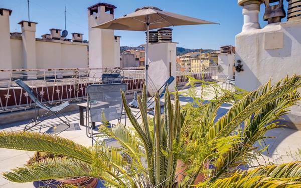 Appartement à vendre    3 pièces • 97,68 m2 Nice