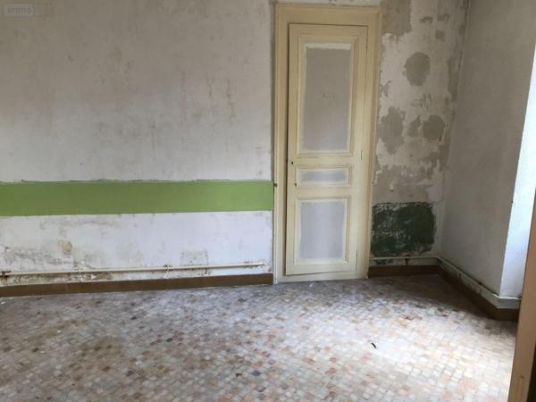 Maison à vendre à Champagné dans la Sarthe (72470), ref : 079/1880