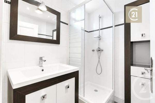 Appartement F4 à vendre  3 pièces - 70,30 m 2   LES PAVILLONS SOUS BOIS  - 93