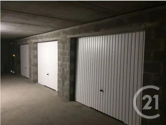 Parking à vendre  12 m 2   PANTIN  - 93