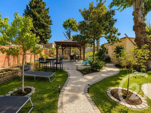 Maison à vendre  8 pièces - 151,91 m 2   LIVRY GARGAN  - 93
