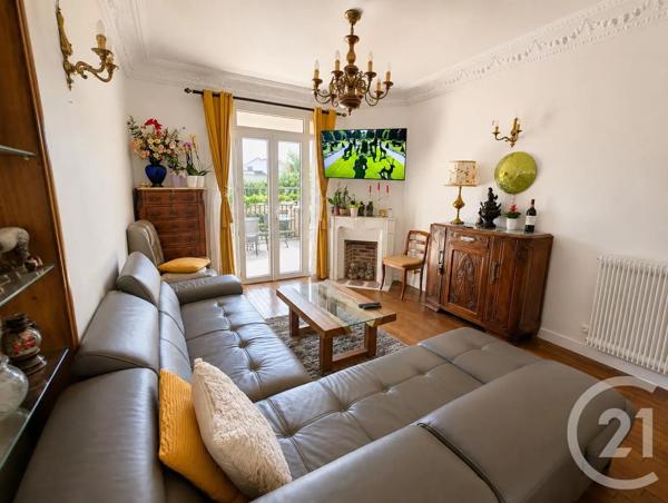 Maison à vendre  8 pièces - 151,91 m 2   LIVRY GARGAN  - 93