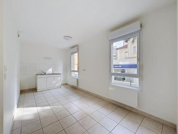 T2 – 51 m2 – BALCON – GARAGE – CAVE – 69003 LYON