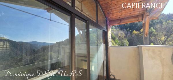 Ardèche, Maisons en pierres, bien athypique à finir de décorer selon vos envies.