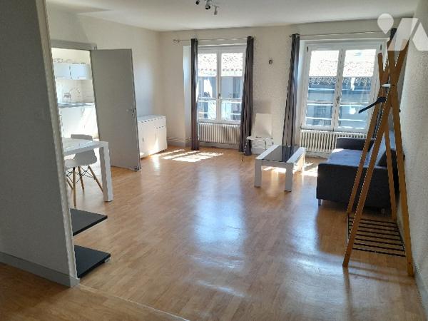 POITIERS, centre ville Appartement de type 3 en bon état