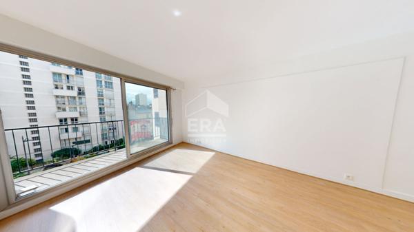 Appartement Paris 4 pièces 86 m2 avec balcon