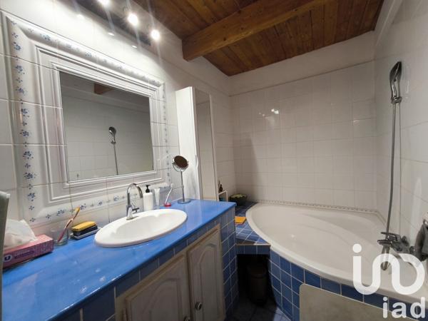 Maison de village 7 pièces de 160 m² à Saint-Étienne-les-Orgues (04230)