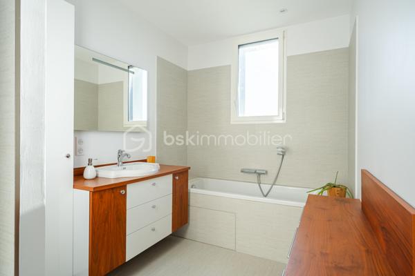 Demeure de 195,42 m²