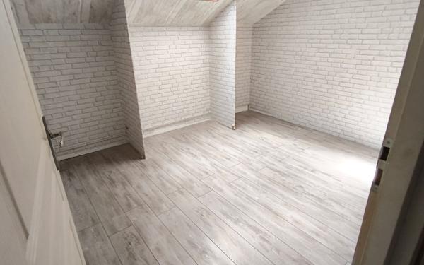 Maison à vendre    6 pièces • 124 m2 Nîmes