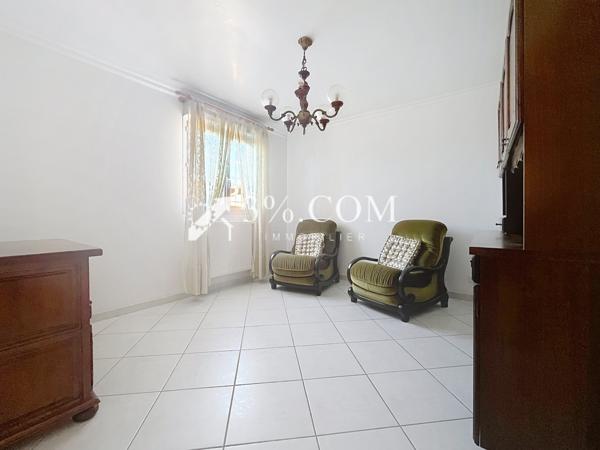Maison 11 pièce(s) 7 chambre(s) 300.59 m²