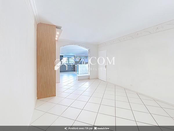 Maison 11 pièce(s) 7 chambre(s) 300.59 m²