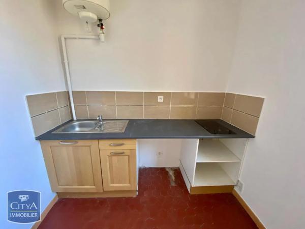 Appartement à louer 2 pièces 37.8m² La Seyne-sur-Mer (83500)