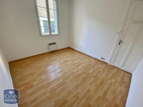 Appartement à louer 2 pièces 37.8m² La Seyne-sur-Mer (83500)