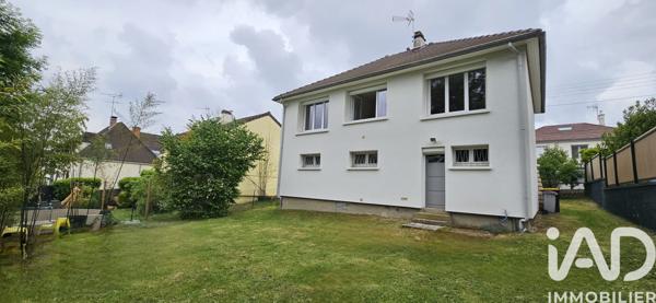 Maison à vendre 5 pièces 84,61 m² Saint-Leu-la-Forêt