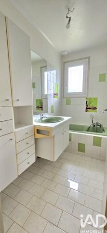 Maison à vendre 5 pièces 84,61 m² Saint-Leu-la-Forêt