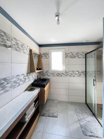 Petit bijou à saisir