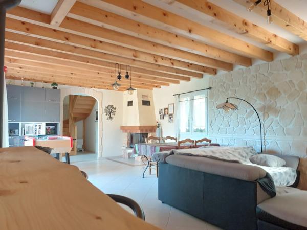 Dpt Tarn et Garonne (82), à vendre MONTAUBAN maison P5 de 178,56 m² - Terrain de 2 187,00 m² avec piscine, garage et pool house