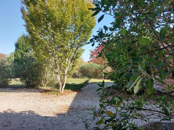 Dpt Tarn et Garonne (82), à vendre MONTAUBAN maison P5 de 178,56 m² - Terrain de 2 187,00 m² avec piscine, garage et pool house