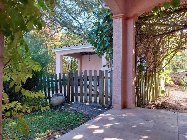 Dpt Tarn et Garonne (82), à vendre MONTAUBAN maison P5 de 178,56 m² - Terrain de 2 187,00 m² avec piscine, garage et pool house