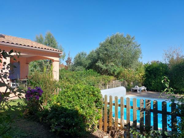 Dpt Tarn et Garonne (82), à vendre MONTAUBAN maison P5 de 178,56 m² - Terrain de 2 187,00 m² avec piscine, garage et pool house