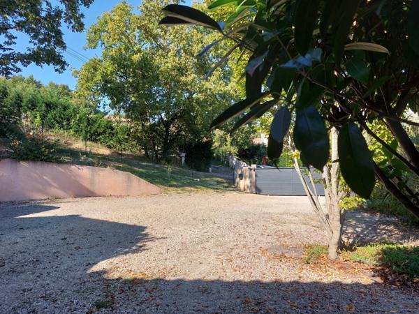 Dpt Tarn et Garonne (82), à vendre MONTAUBAN maison P5 de 178,56 m² - Terrain de 2 187,00 m² avec piscine, garage et pool house