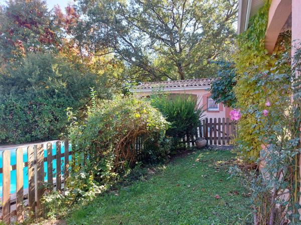 Dpt Tarn et Garonne (82), à vendre MONTAUBAN maison P5 de 178,56 m² - Terrain de 2 187,00 m² avec piscine, garage et pool house