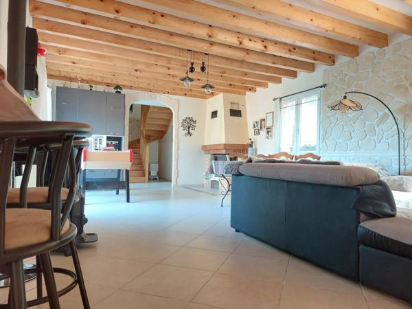 Dpt Tarn et Garonne (82), à vendre MONTAUBAN maison P5 de 178,56 m² - Terrain de 2 187,00 m² avec piscine, garage et pool house