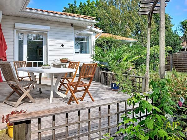 Maison à vendre Andernos Les Bains - 6 pièces, 163m² avec 3 chambre(s) à 756 000€ - AJP Immobilier Andernos les Bains