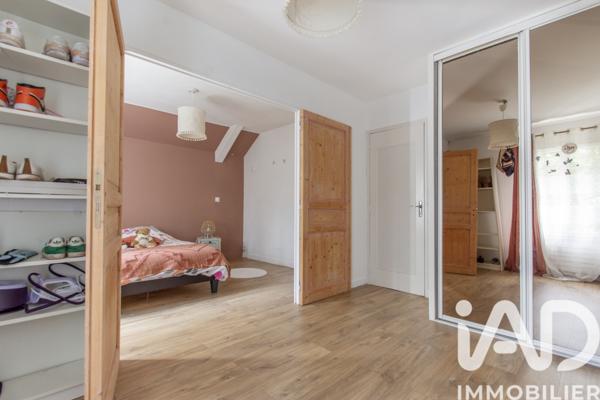 Maison à vendre 10 pièces 194 m² Saint-Fargeau-Ponthierry