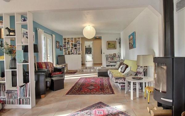 Maison à vendre    4 pièces •  Carpentras