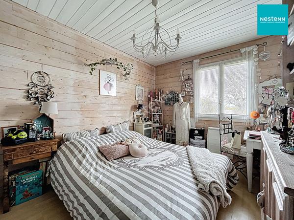 ANNECY-LE-VIEUX _ Maison mitoyenne plain pied, 4 pièces de 91 m², avec jardin et garage, à vendre